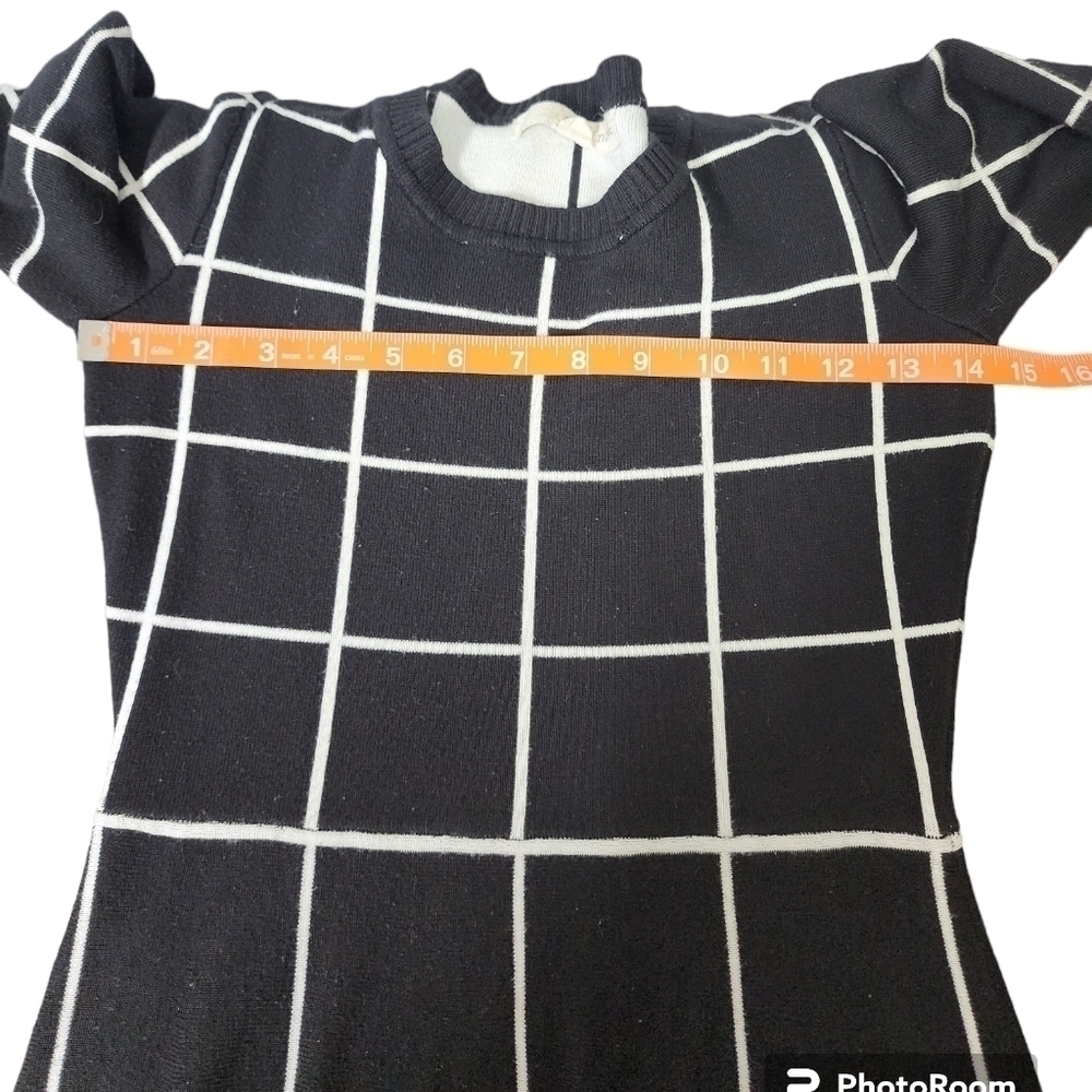 REWIND Block Patterned Dress - Picture 4 of 8
